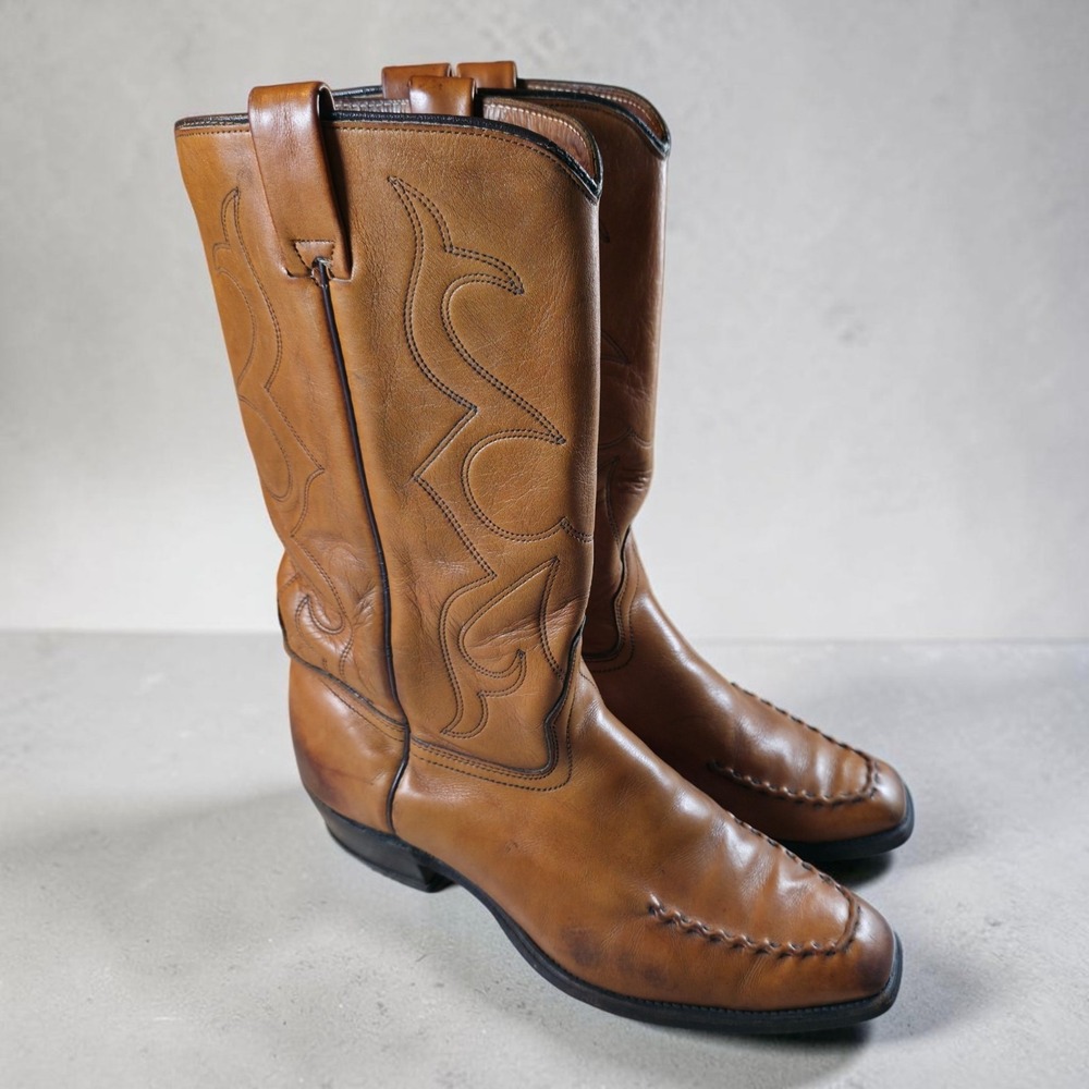 Vintage Wrangler Cowboy Western Boots Size 9.5 D Made in USA #6203 Moc Toe
